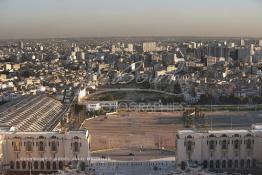 Image du Maroc Professionnelle de  Gros plan sur l’axe de la percée de la future avenue de la Mosquée, on voit une grande partie de l’ancienne médina extra-muros qui a été détruite que représente le terrain vague du premier plan, toutes les constructions au centre de cette image disparaitront à leur tour, Lundi 12 Janvier 2009. (Photo / Abdeljalil Bounhar) 